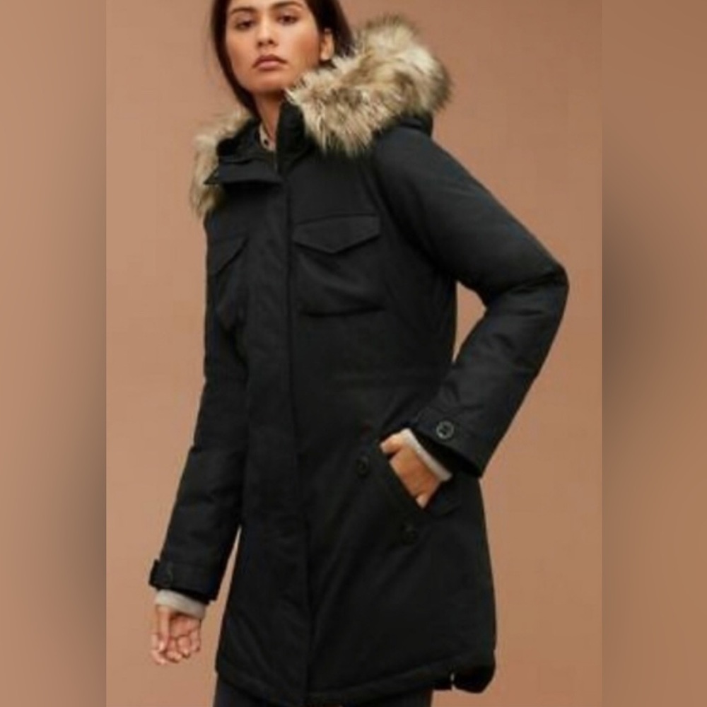 NWOT Community Military Autonomy Fishtail Parka Black